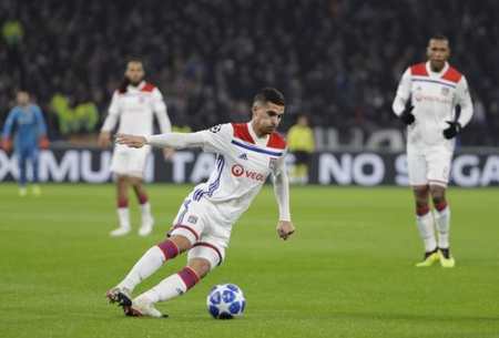 后随历史迁 后随历史迁